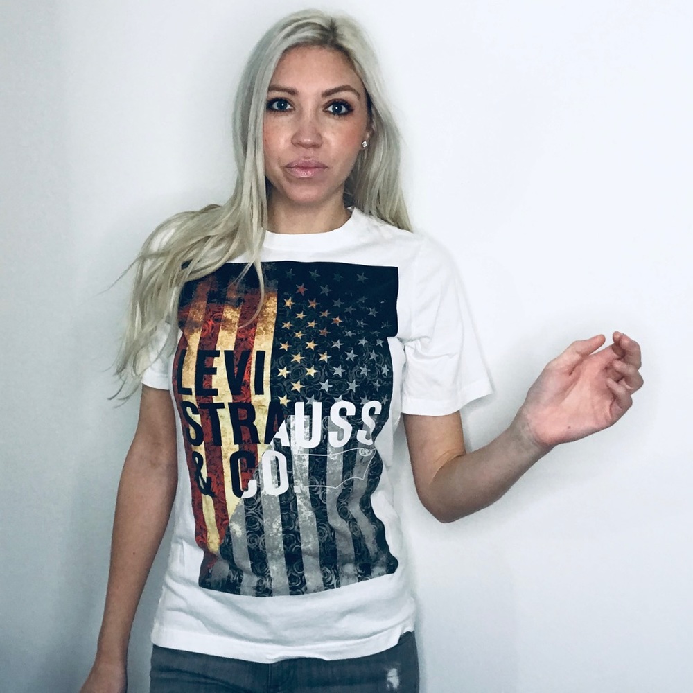 Levi Strauss // Memorial Day White Flag Tee - Picture 4 of 8